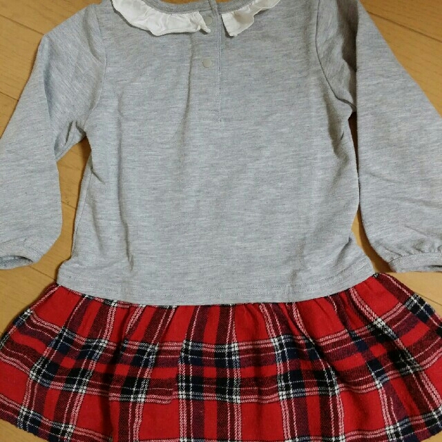 GAP(ギャップ)の子供服　長袖Tシャツ＆ワンピースセット　100㎝ キッズ/ベビー/マタニティのキッズ服女の子用(90cm~)(Tシャツ/カットソー)の商品写真