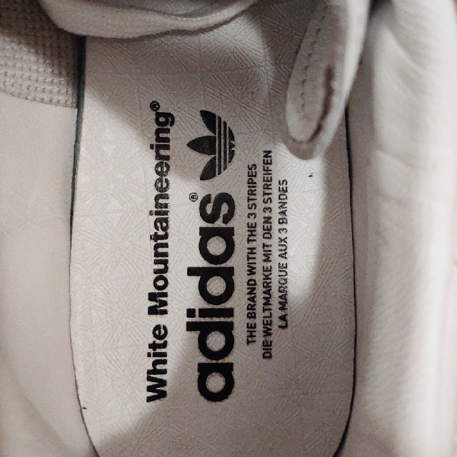 adidas(アディダス)のアディダス スタンスミス ホワイトマウンテニアリング別注 即完売品 希少モデル メンズの靴/シューズ(スニーカー)の商品写真