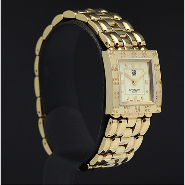 GIVENCHY(ジバンシィ)の【ジバンシイ】ゴールドカラー　スクエア　スイス製　QZ レディースのファッション小物(腕時計)の商品写真