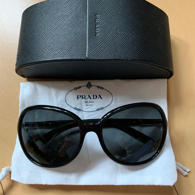 PRADA(プラダ)のPRADA サングラス レディースのファッション小物(サングラス/メガネ)の商品写真