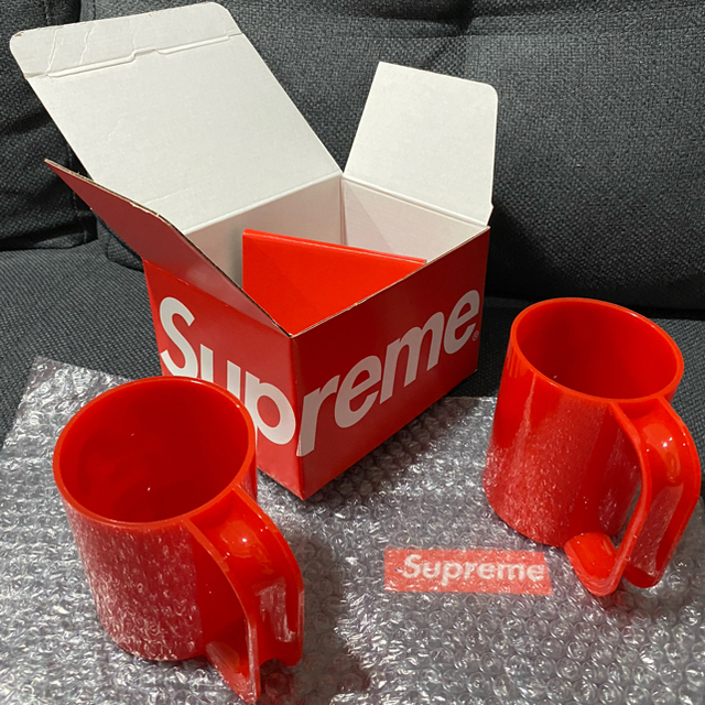 Supreme(シュプリーム)の新品未使用 20ss Supreme/Heller Mugs (Set of 2 インテリア/住まい/日用品のキッチン/食器(グラス/カップ)の商品写真