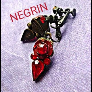 レネレイド(Les Nereides)の美品☆即日発送☆レア品Michal Negrinのラインストーン薔薇イヤリング(イヤリング)