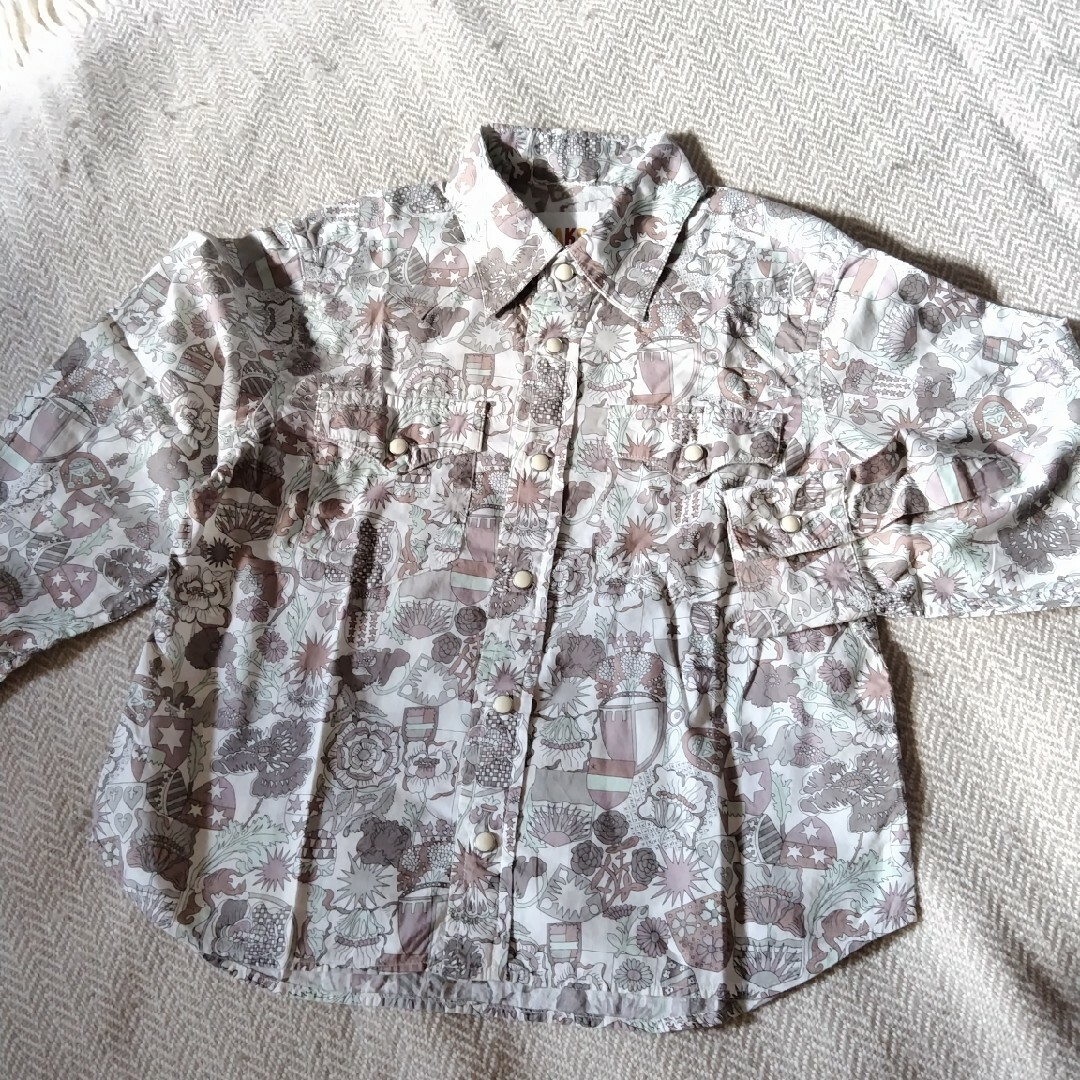 DAKS(ダックス)のDAKS little☆110長袖シャツ白地柄 キッズ/ベビー/マタニティのキッズ服男の子用(90cm~)(ブラウス)の商品写真