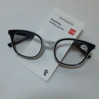 フライングタイガーコペンハーゲン(Flying Tiger Copenhagen)の★ 新品 Flying Tiger 老眼鏡 +1.00 ★(サングラス/メガネ)