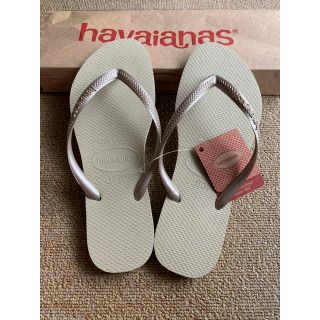 ハワイアナス(havaianas)のハワイアナス　スリムビーチサンダル☆サンドグレー　新品タグ付(ビーチサンダル)