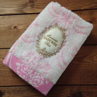 ラデュレ(LADUREE)のLADUREE♡タオルハンカチ(タオル/バス用品)