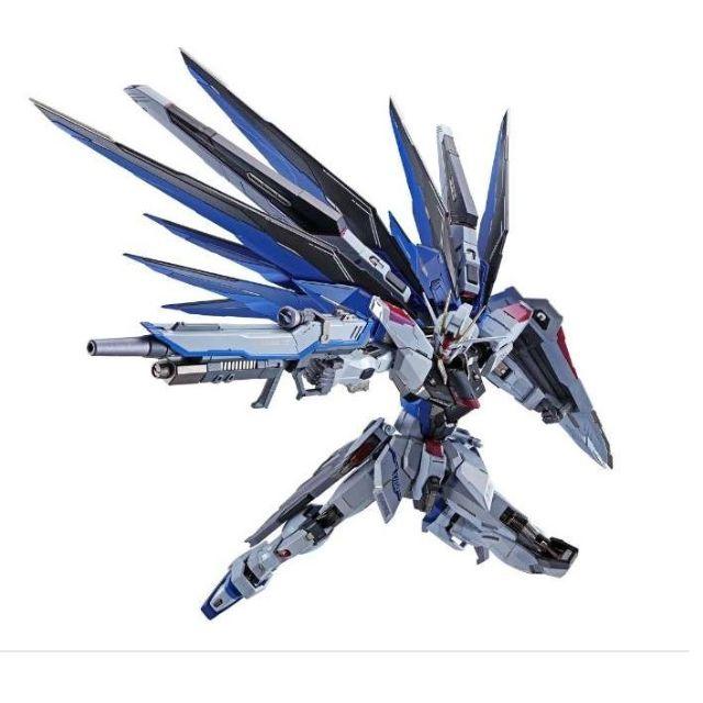 BANDAI(バンダイ)のMETAL BUILD ガンダム SEED フリーダムガンダム CONCEPT2 エンタメ/ホビーのおもちゃ/ぬいぐるみ(模型/プラモデル)の商品写真