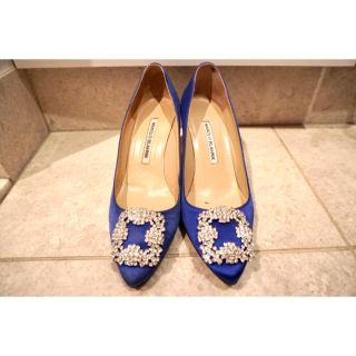 マノロブラニク(MANOLO BLAHNIK)のマノロブラニク　ハンギシ　パンプス　37 検)ドゥロワー(ハイヒール/パンプス)