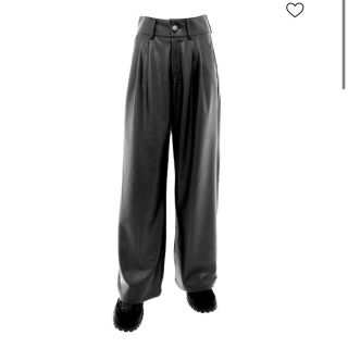 ジョンローレンスサリバン(JOHN LAWRENCE SULLIVAN)のJOHN LEATHER TROUSERS BLACK(スラックス)