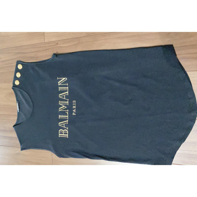 BALMAIN(バルマン)のバルマン　トマス様専用 レディースのトップス(Tシャツ(半袖/袖なし))の商品写真