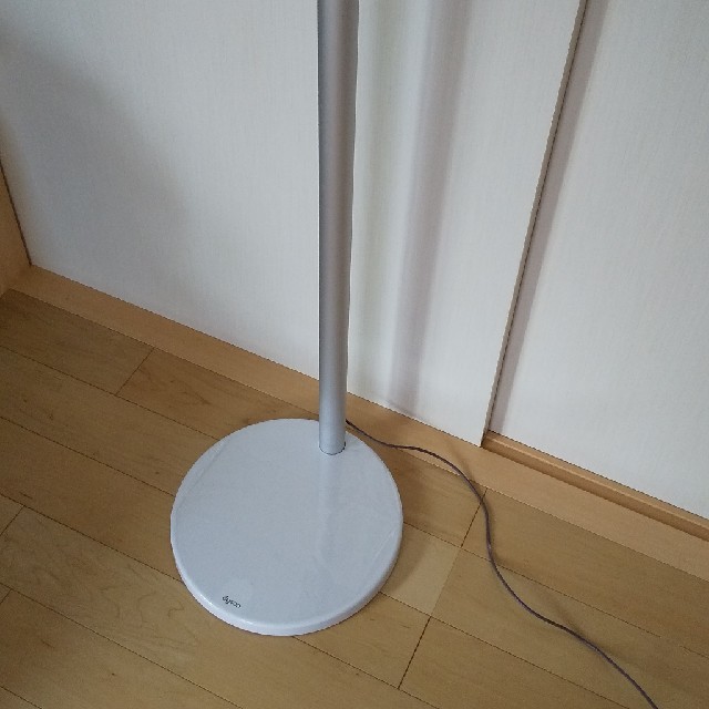 Dyson(ダイソン)のダイソン　v11　スタンド　純正　充電ドック スマホ/家電/カメラの生活家電(掃除機)の商品写真