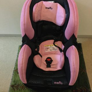 イーブンフロー(evenflo)の乳幼児兼用チャイルドシート（アメリカ、飛行機）(自動車用チャイルドシート本体)