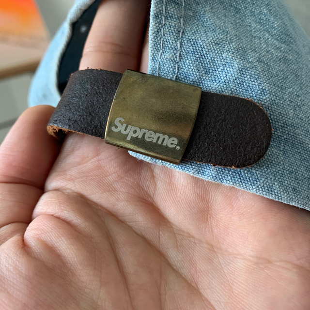 Supreme(シュプリーム)のSupreme Washed Chambray SLogo6-Panelcap メンズの帽子(キャップ)の商品写真