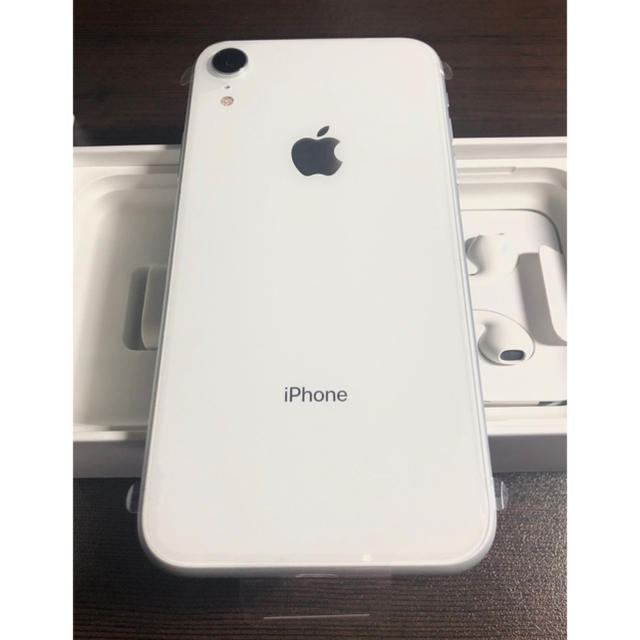 iPhone(アイフォーン)のiPhone XR 64GB white SIMフリー 即日発送 新品 スマホ/家電/カメラのスマートフォン/携帯電話(スマートフォン本体)の商品写真