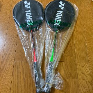 ヨネックス(YONEX)の★ 新品 未開封 YONEX  バドミントン ラケット 2本セット ★(バドミントン)