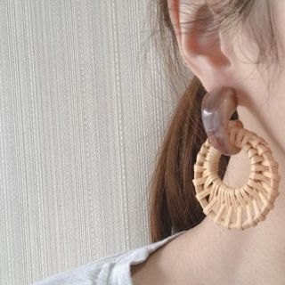 シップスフォーウィメン(SHIPS for women)のハンドメイド　ラタン　アクリル　ピアス(ピアス)