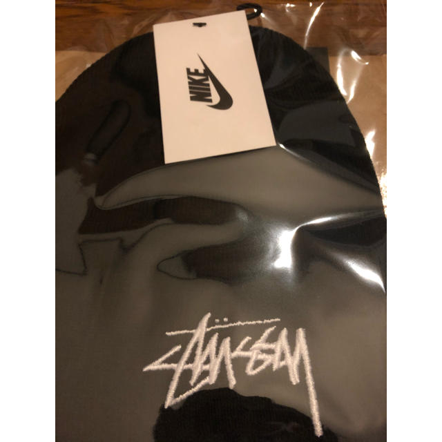 STUSSY(ステューシー)のSTÜSSY / NIKE BEANIE ビーニー 黒 コラボ ステューシー メンズの帽子(ニット帽/ビーニー)の商品写真