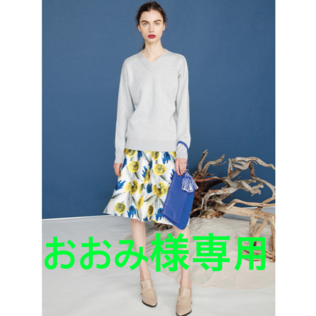 MURUA(ムルーア)の【新品】murua cusual vネックニットtops レディースのトップス(ニット/セーター)の商品写真