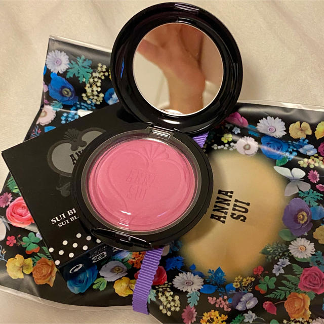 ANNA SUI(アナスイ)の新品未使用！お値下げお買い得♪【アナスイ　チークカラー　ピンク色】 コスメ/美容のベースメイク/化粧品(チーク)の商品写真