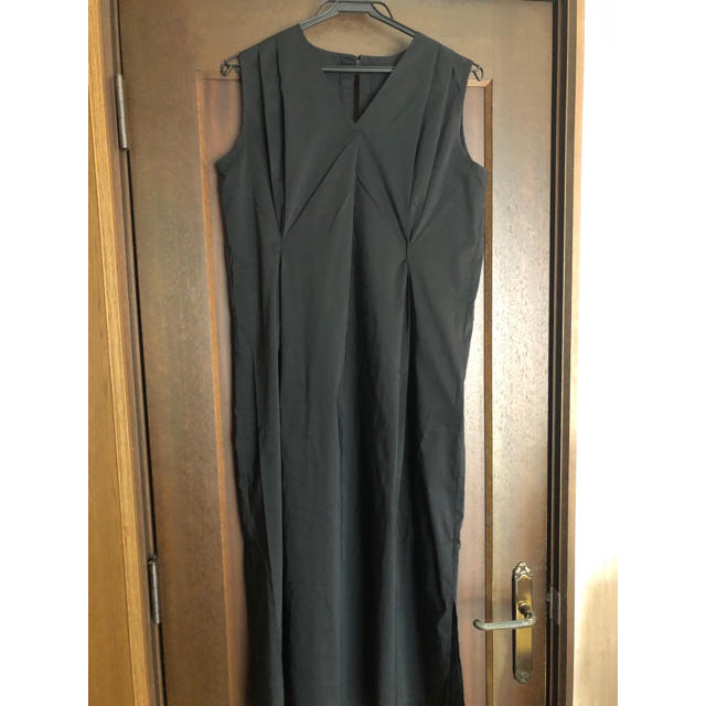 IENA(イエナ)のkatrin tokyo  tuck sun-dress（black） レディースのワンピース(ひざ丈ワンピース)の商品写真