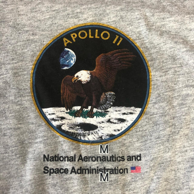 H&M(エイチアンドエム)のH&M Ｔシャツ NASA apollo 11 Mサイズ メンズのトップス(Tシャツ/カットソー(半袖/袖なし))の商品写真