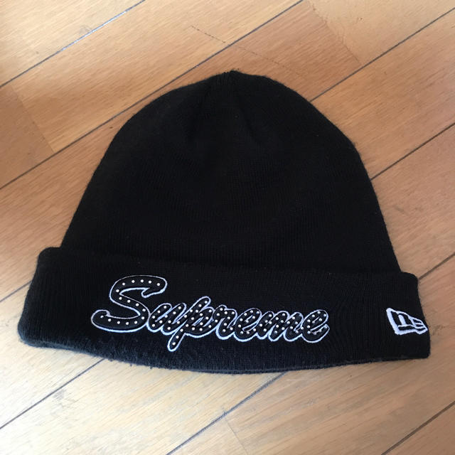 Supreme(シュプリーム)のsupreme  ニューエラ  ビーニー メンズの帽子(ニット帽/ビーニー)の商品写真