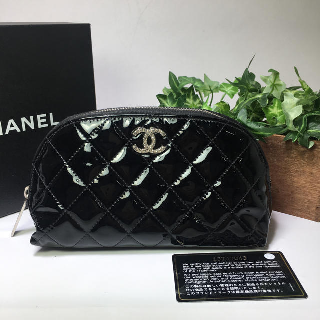 商品名シャネルパテントポーチ美品✨CHANEL パテント　ポーチ