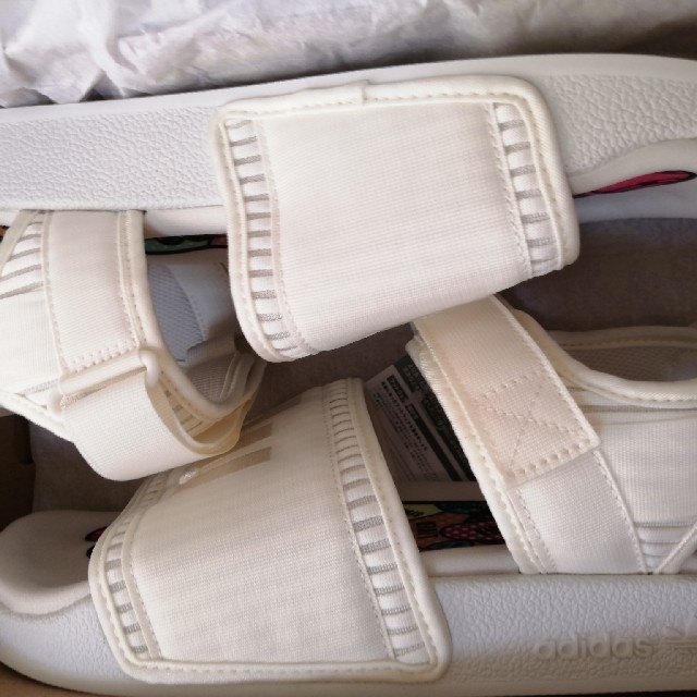 adidas(アディダス)のファレル ウィリアムズ  アディダス PW ADILETTE 2.0 PRD メンズの靴/シューズ(サンダル)の商品写真