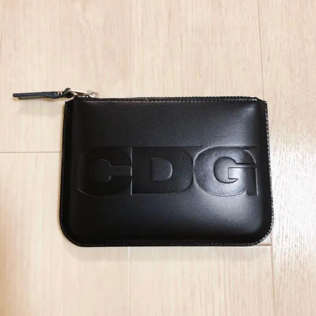 新品 送料込 コムデギャルソン CDG ポーチ型 ロゴウォレット 財布 | フリマアプリ ラクマ