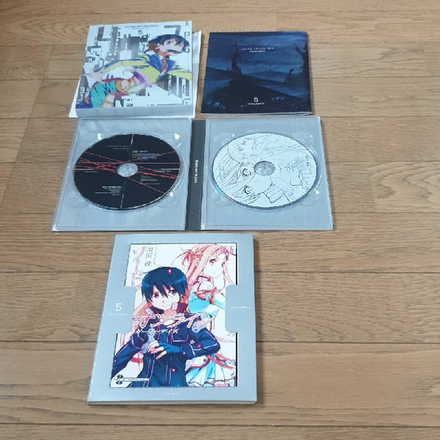 ソードアート・オンライン Ⅱ 1～5〈完全生産限定版〉ブルーレイ エンタメ/ホビーのDVD/ブルーレイ(アニメ)の商品写真