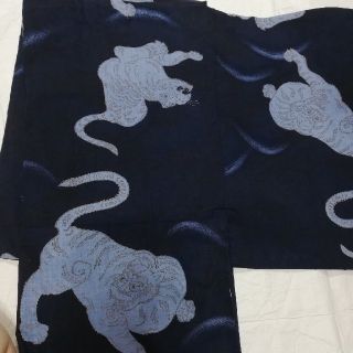 メンズ高級ゆかた単品　虎　ユーズド美品(浴衣)