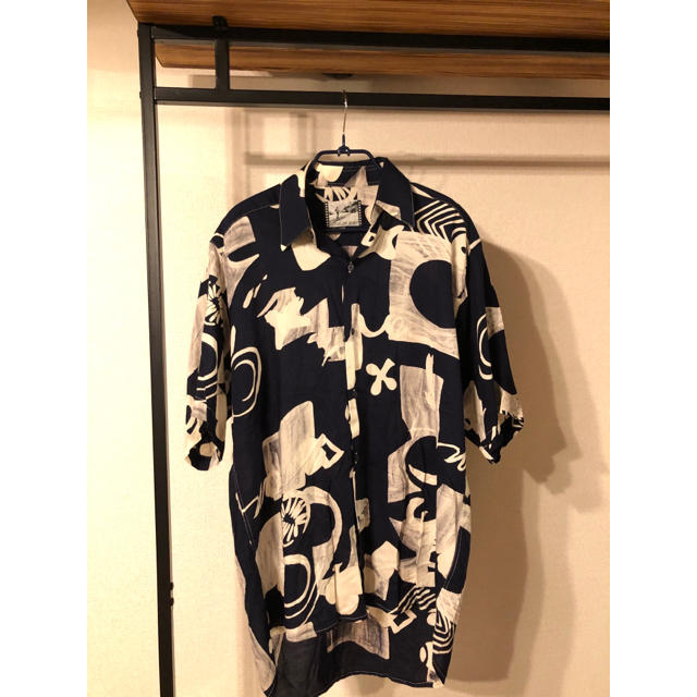 COMME des GARCONS(コムデギャルソン)の古着屋購入　お洒落なヨーロピアンデザインシャツ メンズのトップス(シャツ)の商品写真