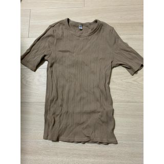 ユニクロ(UNIQLO)のユニクロ　トップス(Tシャツ(半袖/袖なし))