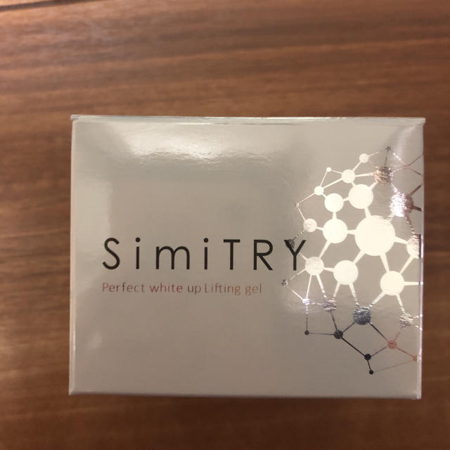 フォーマルクライン 薬用SimiTRY 60g コスメ/美容のスキンケア/基礎化粧品(オールインワン化粧品)の商品写真