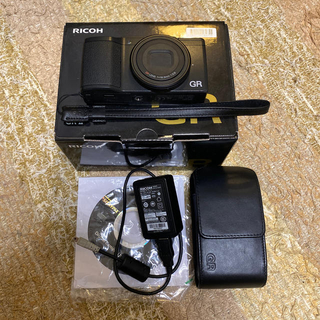 リコー(RICOH)のricoh gr2 コンデジ　スナップ　(コンパクトデジタルカメラ)