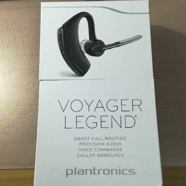 Plantronics Voyager Legend スマホ/家電/カメラのオーディオ機器(ヘッドフォン/イヤフォン)の商品写真