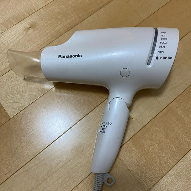 Panasonic(パナソニック)のPanasonic EH-NA9B-W 2019 スマホ/家電/カメラの美容/健康(ドライヤー)の商品写真