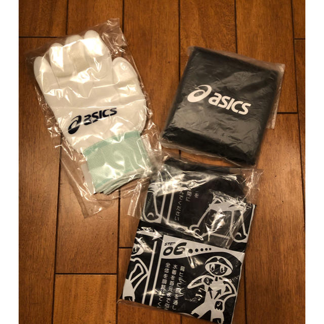 asics(アシックス)の未使用・スイミングジャック&ナップザック&滑り止め付き手袋 スポーツ/アウトドアのスポーツ/アウトドア その他(マリン/スイミング)の商品写真