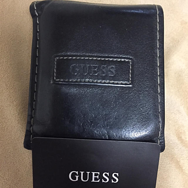 GUESS(ゲス)のGUESS 二つ折り財布 メンズのファッション小物(折り財布)の商品写真