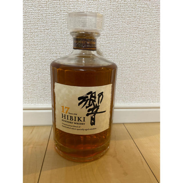 サントリー(サントリー)のサントリー　響17年　新品未開封　送料込み 食品/飲料/酒の酒(ウイスキー)の商品写真