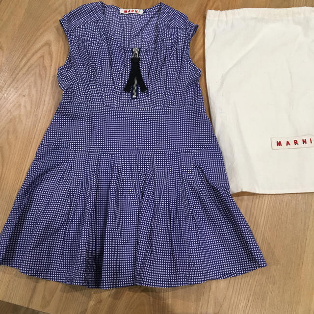 Marni(マルニ)の訳あり　marni キッズ　ワンピース　ドット柄　水玉　サイズ2 キッズ/ベビー/マタニティのキッズ服女の子用(90cm~)(ワンピース)の商品写真