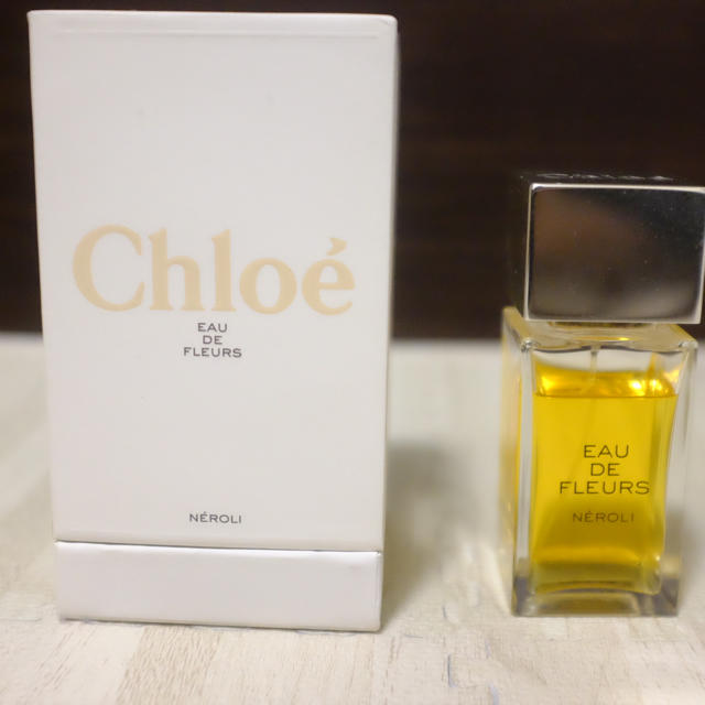 Chloe(クロエ)のChloe クロエ　香水　オードフルール　限定品 コスメ/美容の香水(香水(女性用))の商品写真