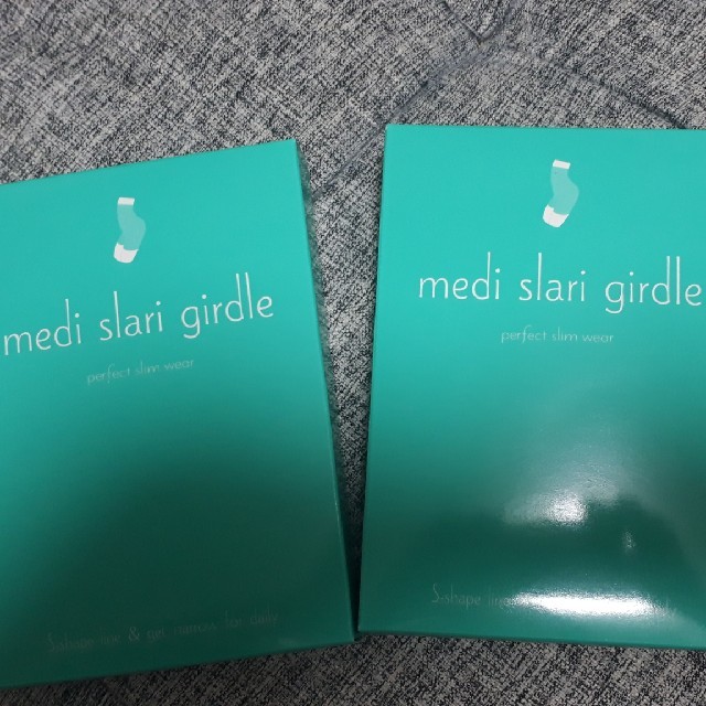 medi slari girdle ﾒﾃﾞｨｽﾗﾘｶﾞｰﾄﾞﾙ レディースのレッグウェア(レギンス/スパッツ)の商品写真