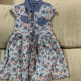 トミーヒルフィガー(TOMMY HILFIGER)のワンピース  104 花柄(ワンピース)