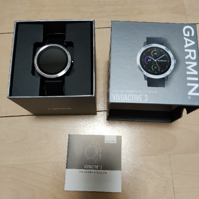 garmin vivoactive 3 ブラック　シルバー