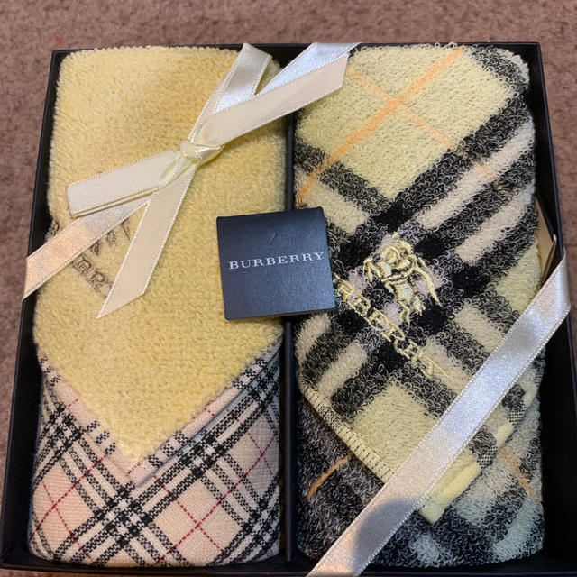 BURBERRY(バーバリー)のBURBERRY ハンドタオルセット レディースのファッション小物(ハンカチ)の商品写真