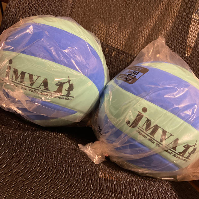 MIKASA(ミカサ)の【2球セット】5号球　混合バレーボール　新品未使用 スポーツ/アウトドアのスポーツ/アウトドア その他(バレーボール)の商品写真