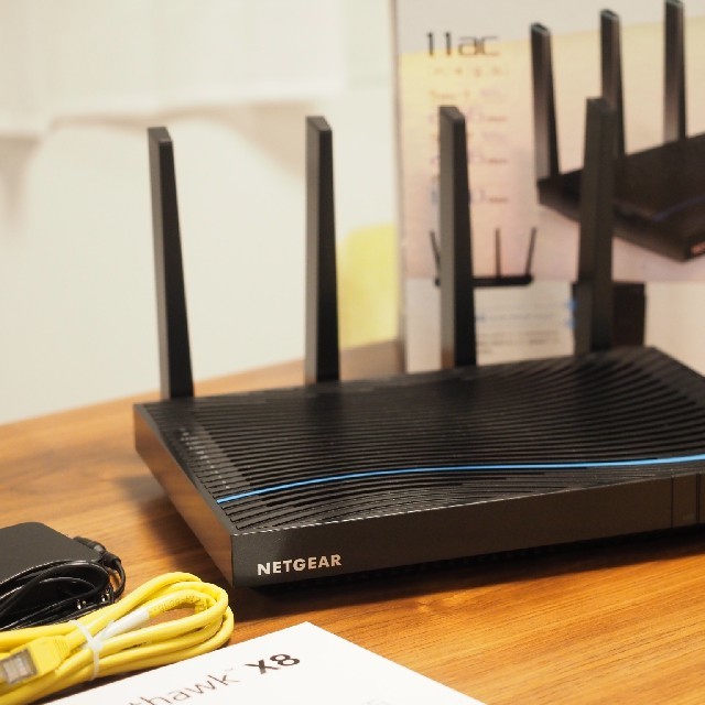 スマホ/家電/カメラNETGEAR Nighthawk X8 R8500-100JPS