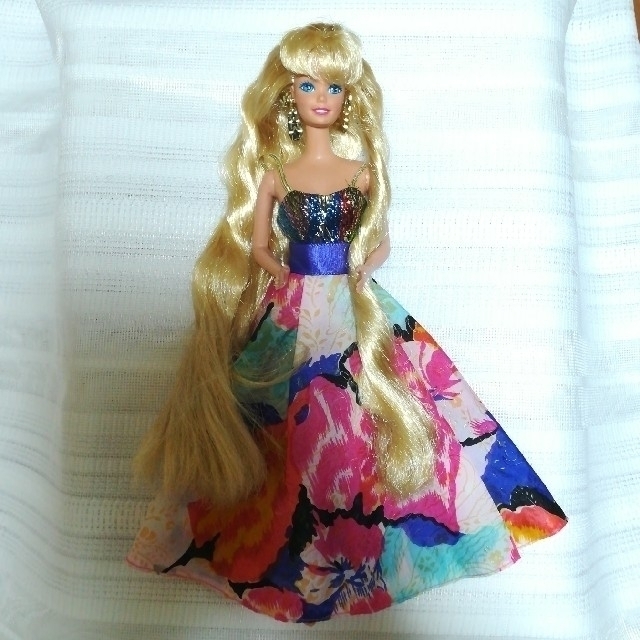 Barbie(バービー)のバービー人形 スーパーロングヘア キッズ/ベビー/マタニティのおもちゃ(ぬいぐるみ/人形)の商品写真
