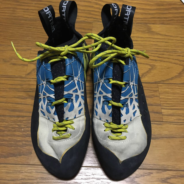 LA SPORTIVA(スポルティバ)のスポルティバ　カタキ　39H スポーツ/アウトドアのアウトドア(登山用品)の商品写真